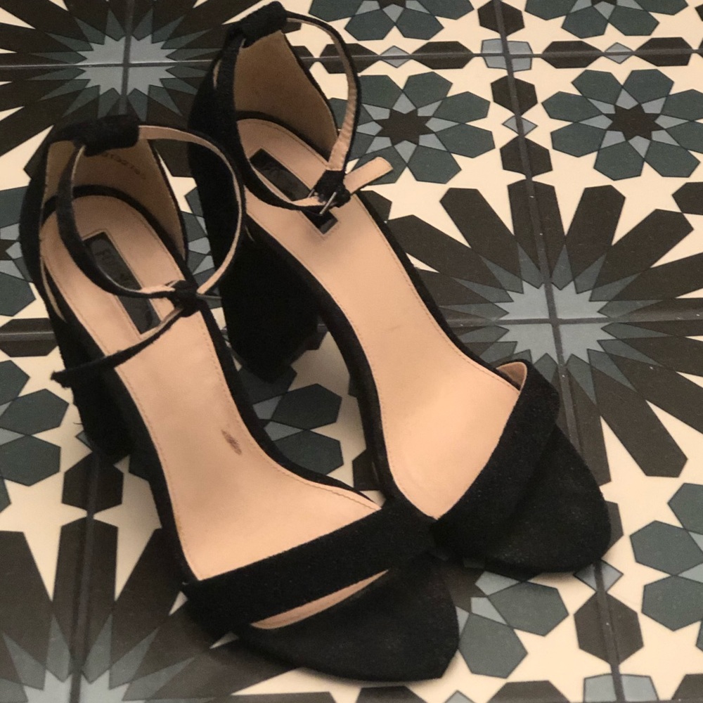 Open toe black heels